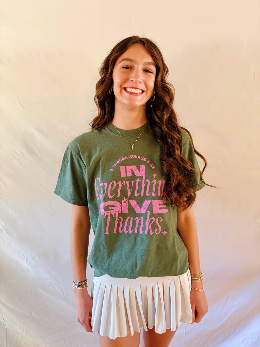 In Everything Give Thanks Graphic T-Shirt